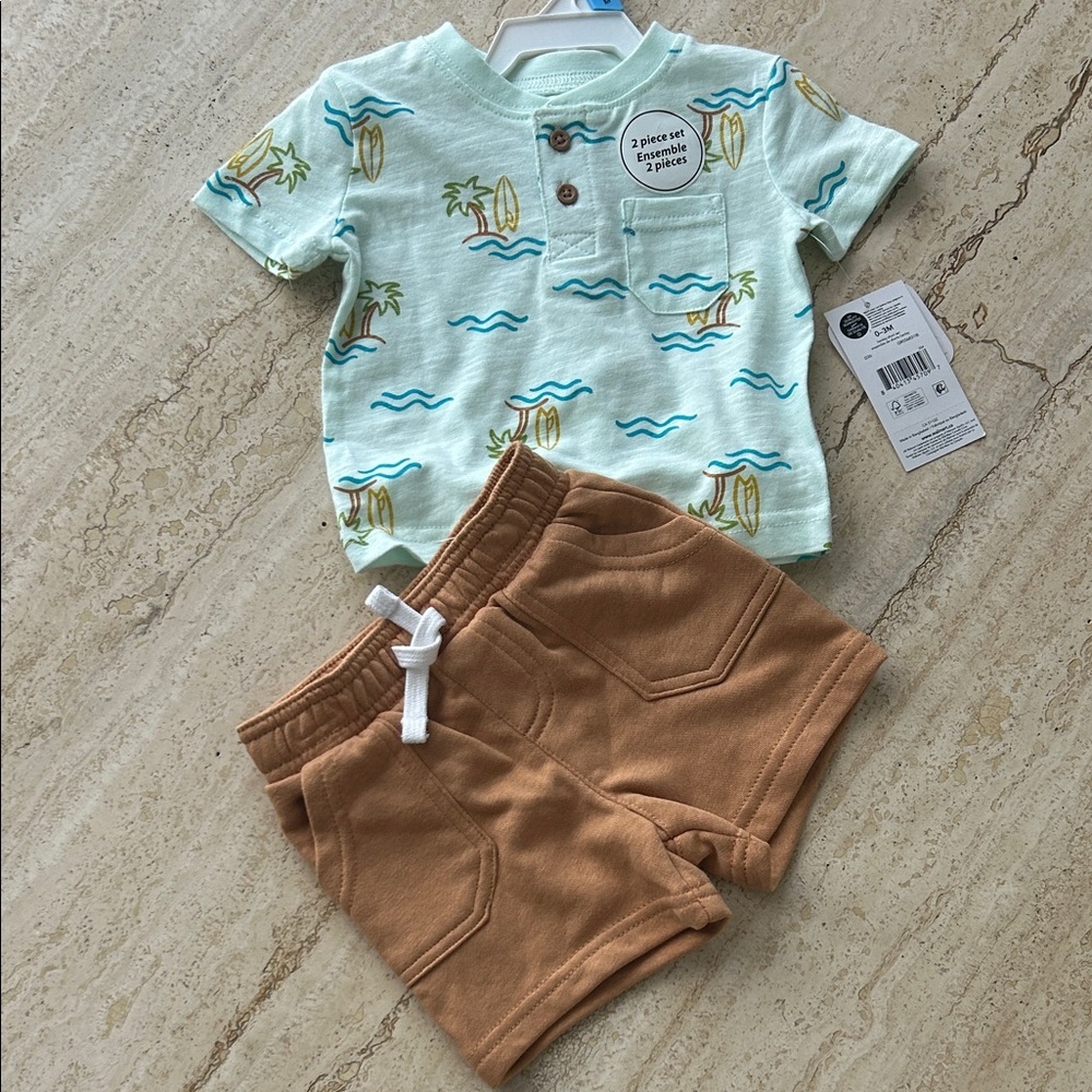 NEW 🆕 Baby Outfit with Palm Tree Print Shirt and Tan Shorts 0-3 months